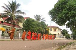 Đến Wat Phou, ngày trăng náu