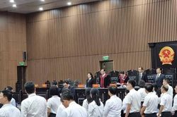 Cựu Bí thư Tỉnh ủy Bình Dương Trần Văn Nam bị tuyên phạt 7 năm tù