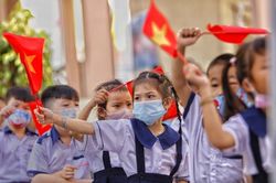 Khai giảng được sắp đặt đâu vào đó, học sinh liệu có còn háo hức?
