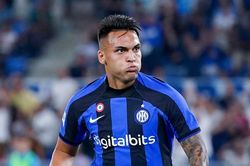 Inter áp sát Roma trong ngày Lukaku ngồi ngoài