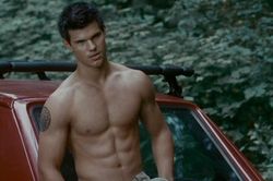 Chế độ ăn kiêng ác mộng của sao 'Twilight'