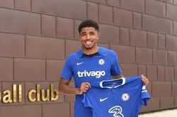Chelsea công bố tân binh trị giá 75 triệu bảng