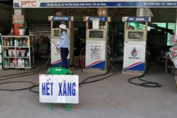 Hàng chục cây xăng lại 'than lỗ', xin tạm ngừng kinh doanh