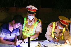 Cảnh sát giao thông Nghệ An tuần tra kiểm soát 24/24 giờ trong suốt kỳ nghỉ lễ