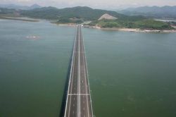 Thông xe cao tốc Vân Đồn - Móng Cái