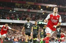 Arsenal chính thức san bằng kỷ lục tại Ngoại hạng Anh