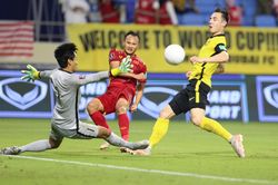 Malaysia và Indonesia ồ ạt nhập tịch ngôi sao châu Âu đấu Việt Nam tại AFF Cup