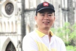 Về một bài thơ của Hoàng Đăng Khoa - Rong rêu phong kín phận người