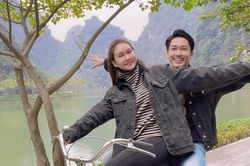 Hậu chia tay, Hương Giang và Đình Tú thoải mái đi chơi cùng nhau