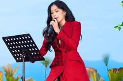 Nam Em lên tiếng trải lòng khi bị khán giả khuyên đừng nên hát nhạc buồn