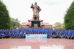 Đảng bộ Công ty Thuốc lá Sài Gòn với 'Hành trình về nguồn' đầy cảm xúc