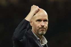 Ten Hag đảo ngược tình thế ở MU
