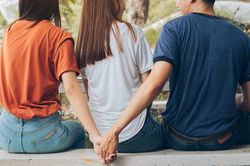 Ngoại tình có bất lợi gì khi ly hôn?