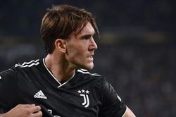 Soi kèo nhà cái Fiorentina vs Juventus. Nhận định, dự đoán bóng đá Serie A (20h00, 3/9)