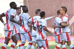Soi kèo nhà cái Osasuna vs Vallecano. Nhận định, dự đoán bóng đá La Liga (19h00, 4/9)