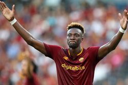 Soi kèo nhà cái Udinese vs Roma. Nhận định, dự đoán bóng đá Serie A (01h45, 5/9)