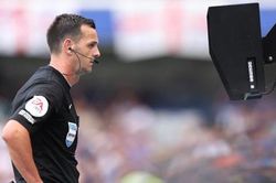 Premier League điều tra quyết định VAR ở các trận của Chelsea và Newcastle