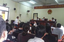 Phạt đến 1 triệu đồng nếu nhà báo không xuất trình thẻ khi tham dự phiên tòa