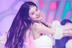 IVE nói tiếng Việt khi quảng bá 'After LIKE'
