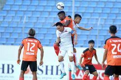 V-League 2022: Tướng Hùng bạc đầu cùng SHB Đà Nẵng