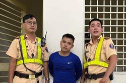 CSGT truy đuổi bắt gọn kẻ cướp giật lao vào đường ngược chiều tẩu thoát