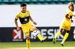 HLV Pau FC truyền động lực cho Quang Hải trước trận gặp St Etienne