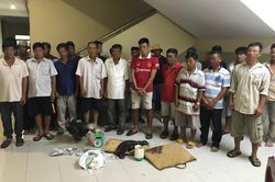 Thu giữ hàng trăm triệu đồng trong sới bạc ở TP.HCM