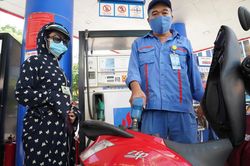 Xăng dầu tắc nguồn cung: Các doanh nghiệp đầu mối làm gì?