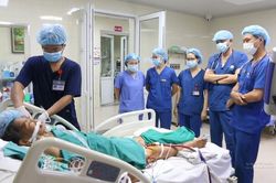 Cứu sống cụ bà 77 tuổi bị viêm cơ tim cấp