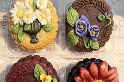 Bánh Trung thu độc lạ 'làm mưa, làm gió' thị trường