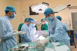 Phối hợp liên viện phẫu thuật lấy thai cho sản phụ ung thư