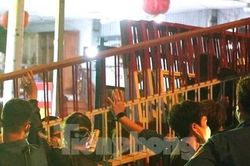 Cháy quán karaoke 32 người tử nạn: Ngưng tìm sau 24 giờ, nhiều thi thể chưa có người thân đến nhận