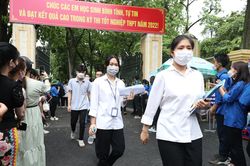 Bộ GD-ĐT cam kết không để thí sinh mất cơ hội xét tuyển vì chưa hoàn thành đóng lệ phí tuyển sinh