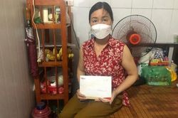 Trao hơn 36 triệu đồng đến gia đình có 2 mẹ con mắc bệnh ung thư