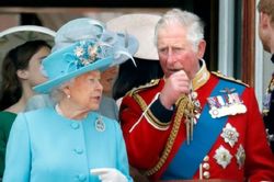 Thái tử Charles sẽ là người thay thế vị trí của Nữ hoàng Elizabeth II