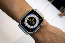 Phí sửa chữa Apple Watch Ultra tương đương một chiếc đồng hồ mới