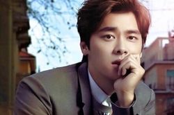 Diễn viên Lý Dịch Phong bị tẩy chay, cấm sóng vì bê bối mua dâm