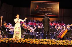 Khai mạc Liên hoan nghệ thuật 'Giai điệu mùa thu'