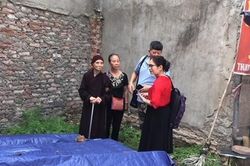 Bao giờ mới trả giấy chứng nhận quyền sử dụng đất cho cụ già 92 tuổi?