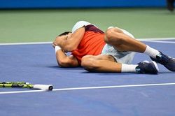 Carlos Alcaraz bật khóc sau khi vô địch US Open