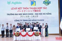 Tập đoàn Fujikin hỗ trợ Đại học Bách khoa Đà Nẵng nghiên cứu khoa học, đào tạo nhân lực chất lượng cao