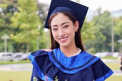 Lương Thùy Linh nhận bằng tốt nghiệp xuất sắc, fan vây kín 'xin vía'