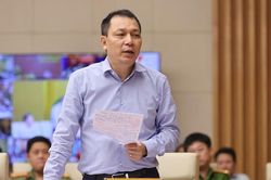 'Thợ hàn gây cháy nổ kinh khủng nhưng...chưa ai cấp phép'