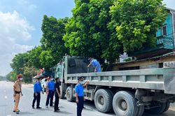 Sẽ tước giấy phép đơn vị có nhiều 'hung thần' xe tải vi phạm