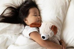 Những vật dụng bố mẹ mua dễ gây nguy hiểm cho trẻ