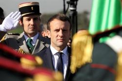 Hàn gắn quan hệ Pháp-Algeria