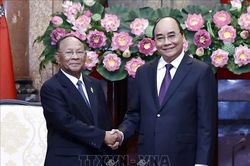 Chủ tịch nước Nguyễn Xuân Phúc tiếp Chủ tịch Quốc hội Campuchia Heng Samrin