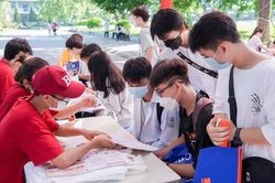 Càng được điểm cao, thí sinh càng hồi hộp chờ điểm chuẩn