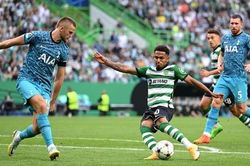 Thủng lưới 2 lần trong 3 phút, HLV Tottenham nuốt không trôi thất bại ở Champions League