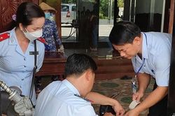 Hậu Giang lập biên bản 4 cửa hàng xăng dầu treo biển hết hàng